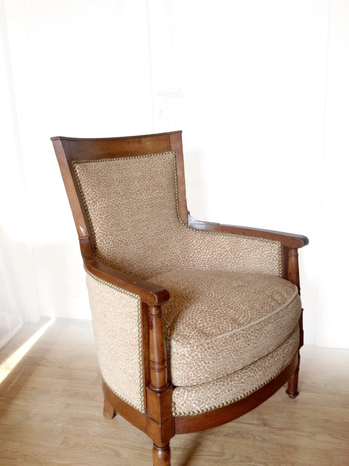 Bergère à coussin