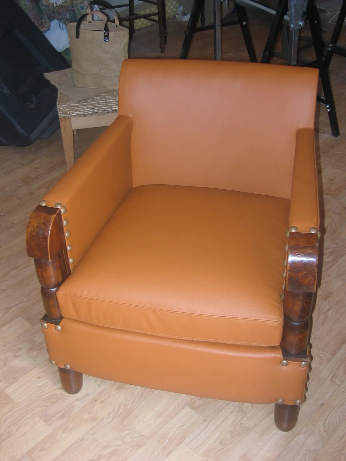 Petit fauteuil club cuir